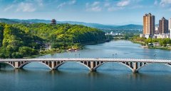 察组到沿海先辈地域进修平易近营经济成长、新